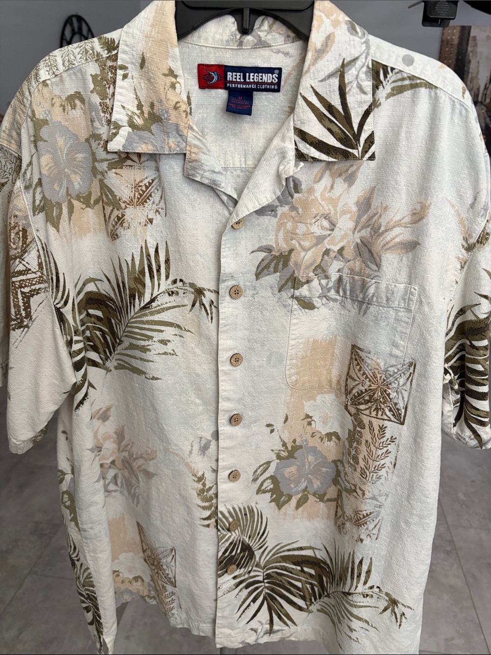 Reel Legends Short-Sleeve Tropical Camp Shirt in Cream, Olive, Tan Size M